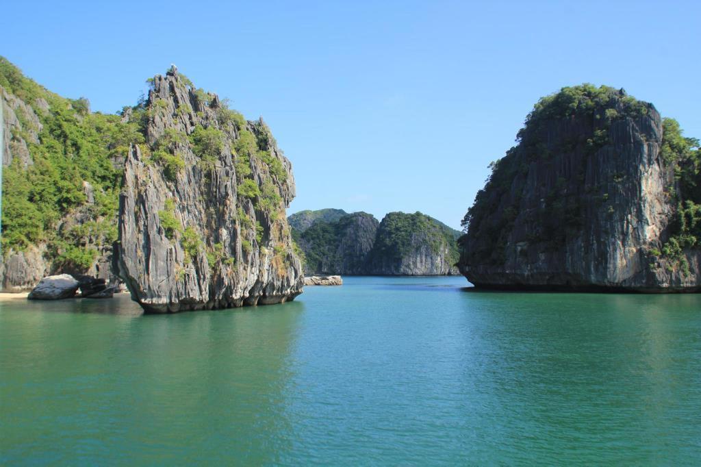 Готель Golden Star Cruise Nan Giang Екстер'єр фото